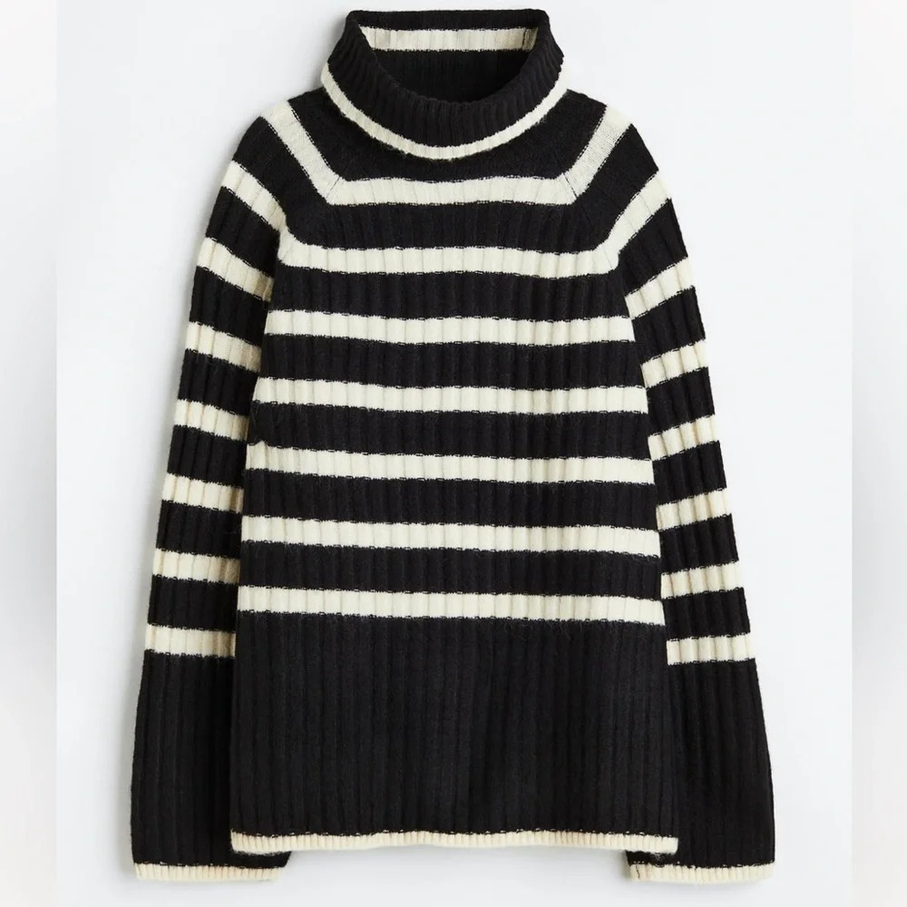 H&M rib-knit turtleneck black/striped oversized long sleeve sweater size medium